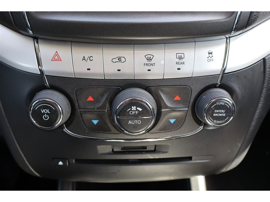 Used 2016 Dodge Journey R/T image 32