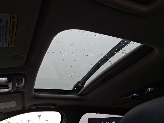 Certified 2024 Kia Telluride EX w/ EX Captain's Chair Package image 15