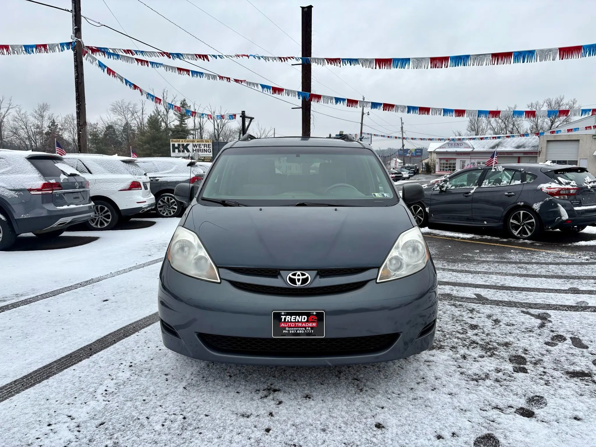 Used 2010 Toyota Sienna LE image 8