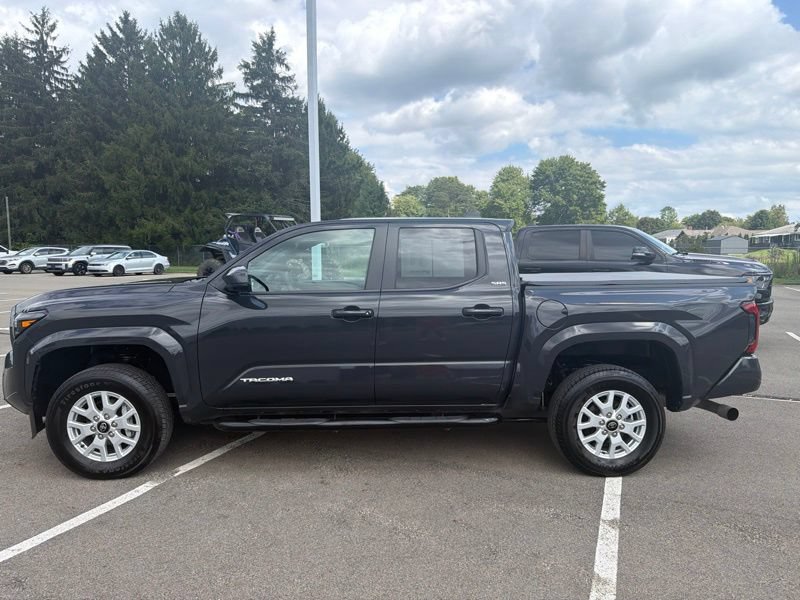 Used 2024 Toyota Tacoma SR5 AWD/4WD image 6