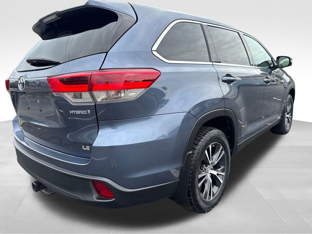 Used 2019 Toyota Highlander LE AWD/4WD image 5