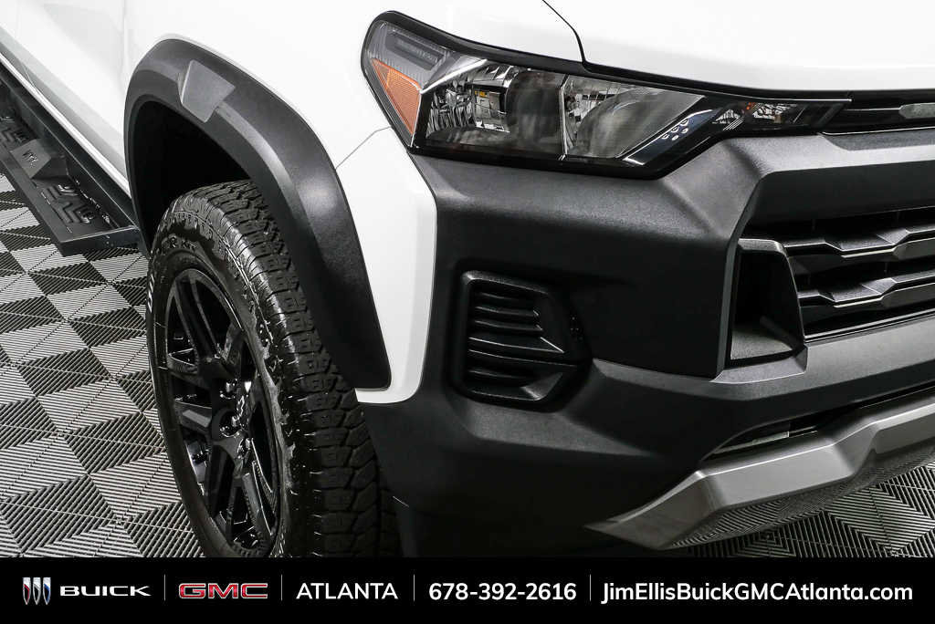 Used 2024 Chevrolet Colorado Trail Boss w/ Technology Package image 32