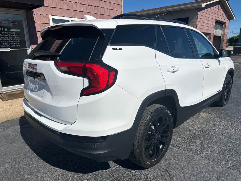 Used 2021 GMC Terrain SLE w/ Driver Convenience Package FWD image 5