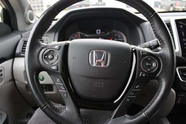 Used 2017 Honda Pilot Touring image 14