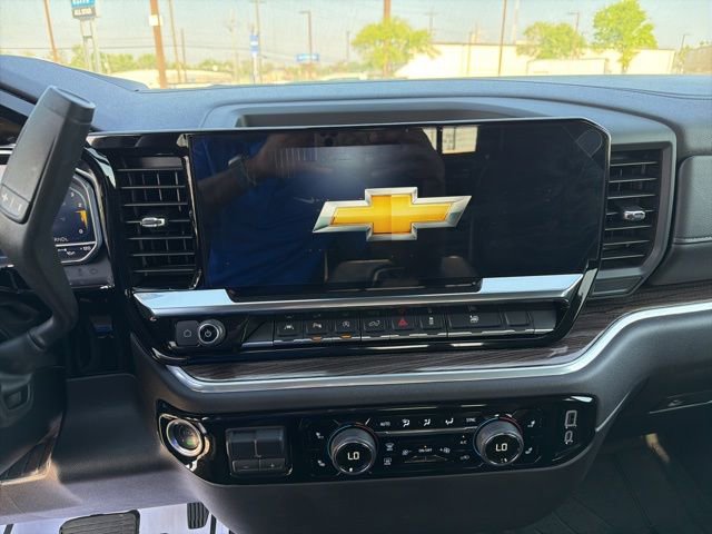 New 2025 Chevrolet Silverado 1500 LT w/ Safety Package image 16
