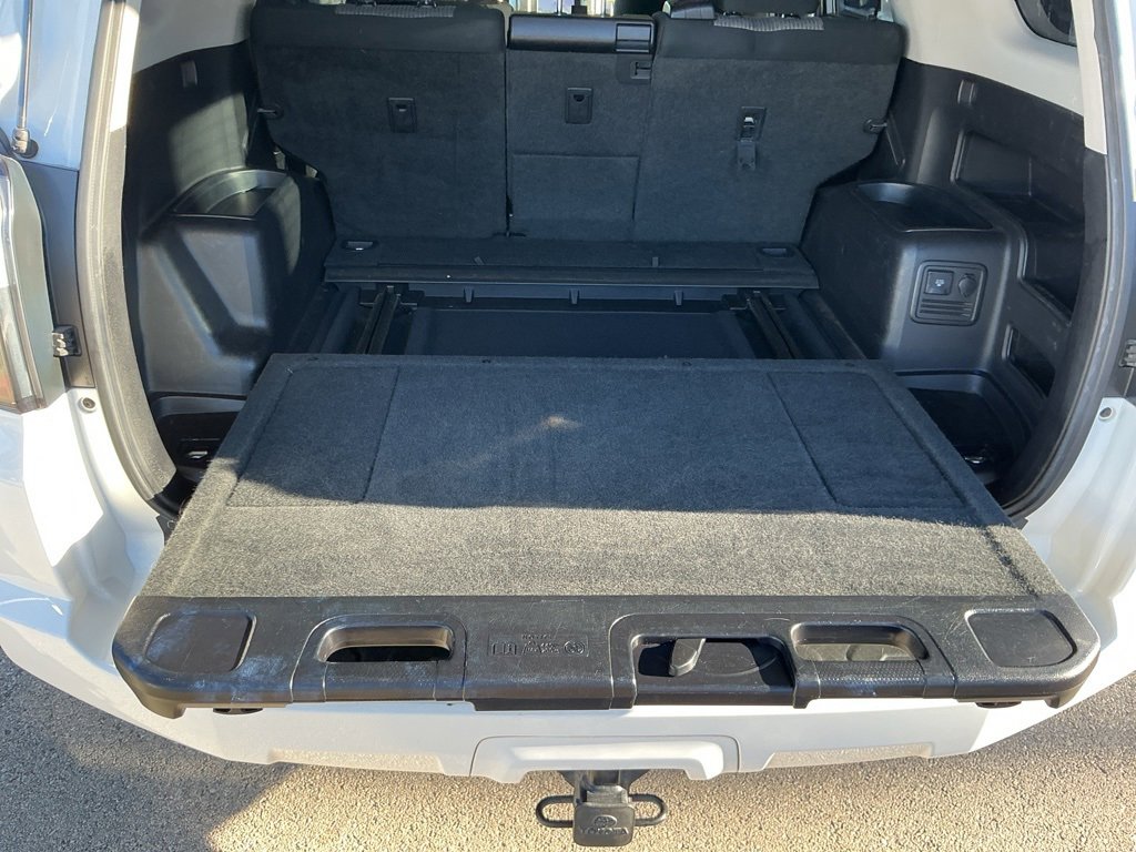 Used 2016 Toyota 4Runner SR5 image 31