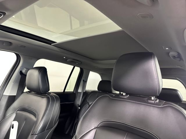 Used 2023 Jeep Grand Cherokee 4WD 4xe image 12