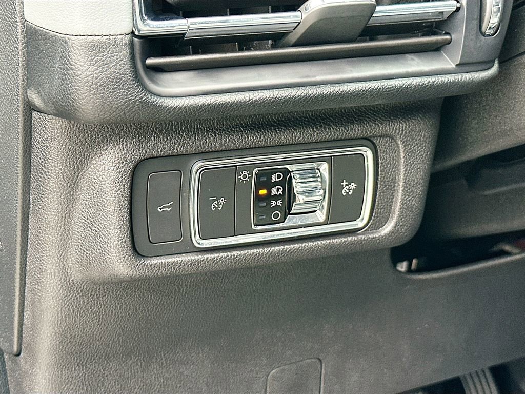 Used 2022 Lincoln Corsair FWD w/ Premium Package image 10