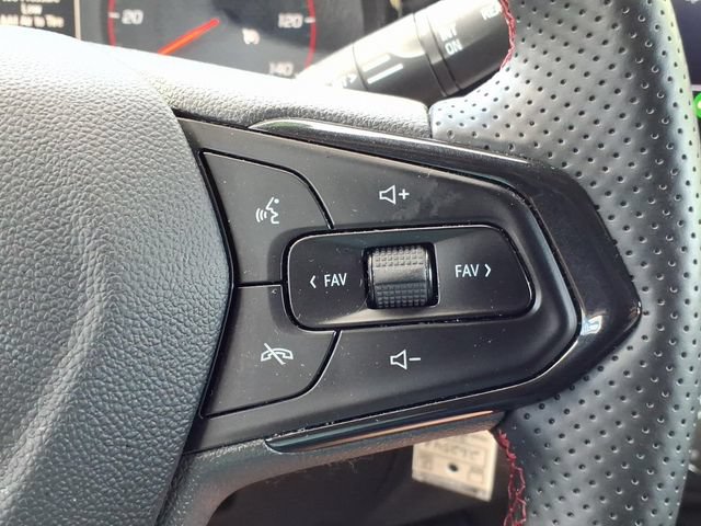 Used 2024 Chevrolet Trax RS w/ Sunroof Package FWD image 27
