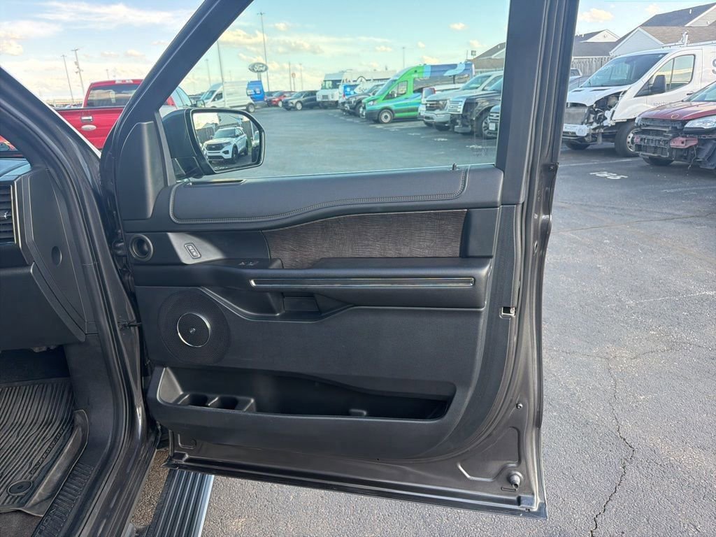 Used 2020 Ford Expedition Max Limited w/ Special Edition Package image 31