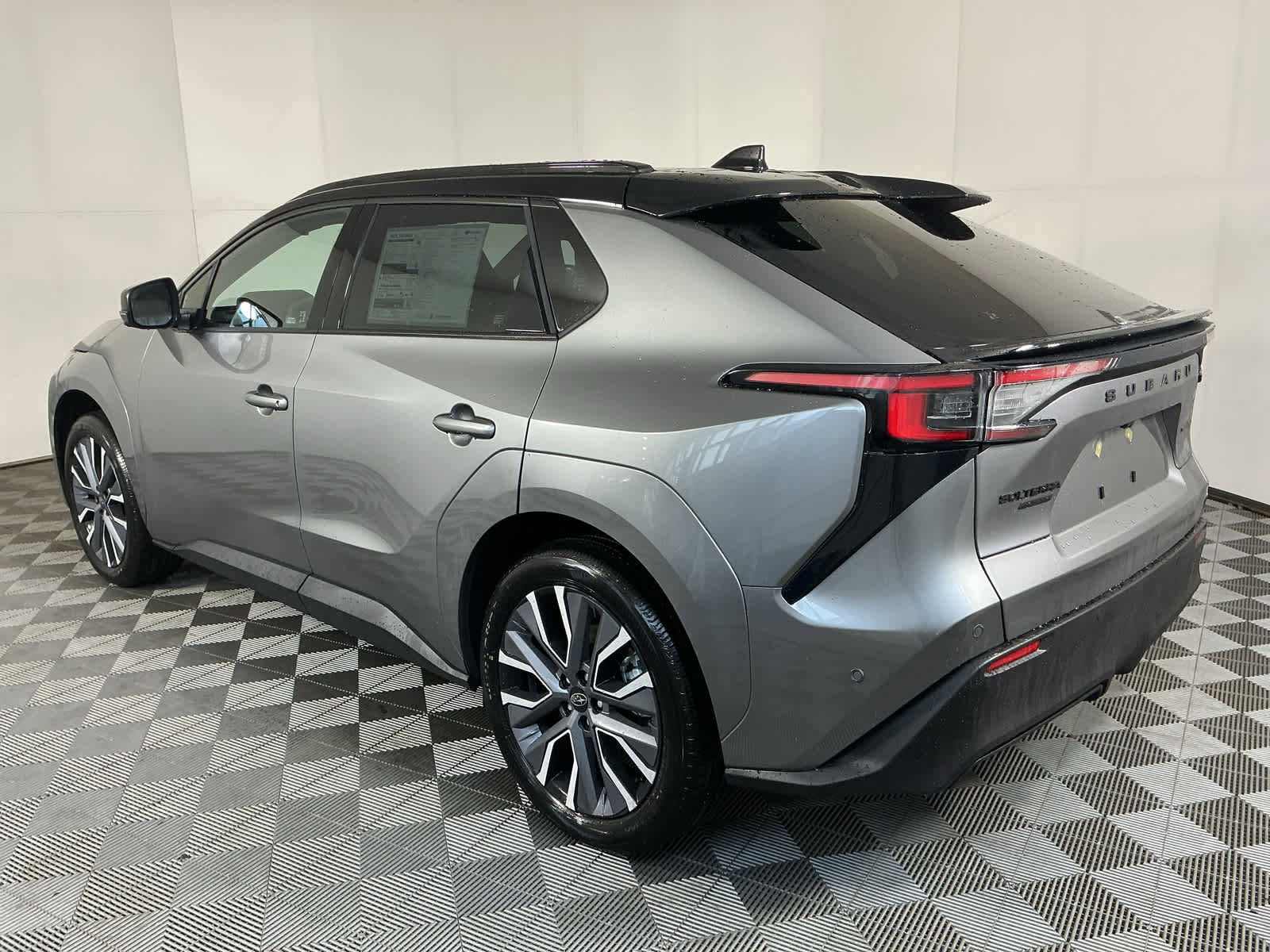 New 2026 Subaru Solterra image 5