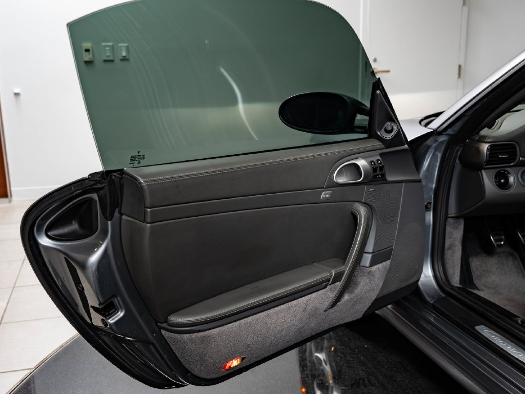 Used 2006 Porsche 911 Carrera RWD image 32