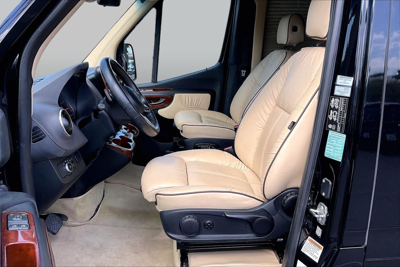 Used 2019 Mercedes-Benz Sprinter 4x4 170 image 7