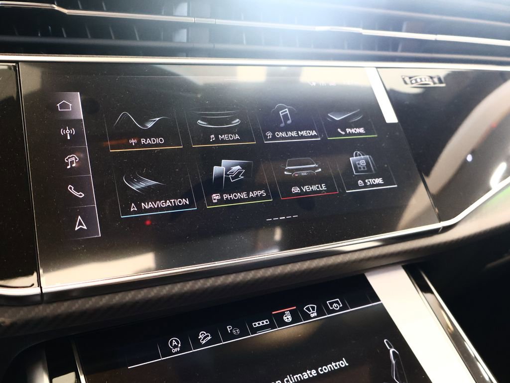 New 2026 Audi RS Q8 performance image 6