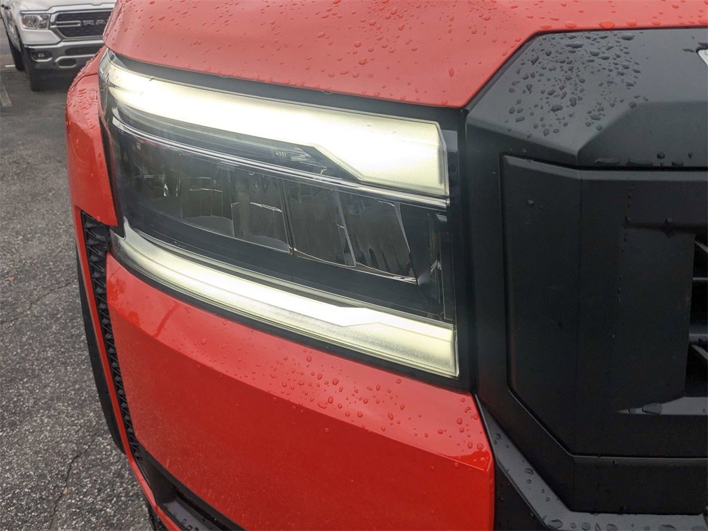 Used 2025 Nissan Frontier PRO-4X w/ Interior Protection Package image 10