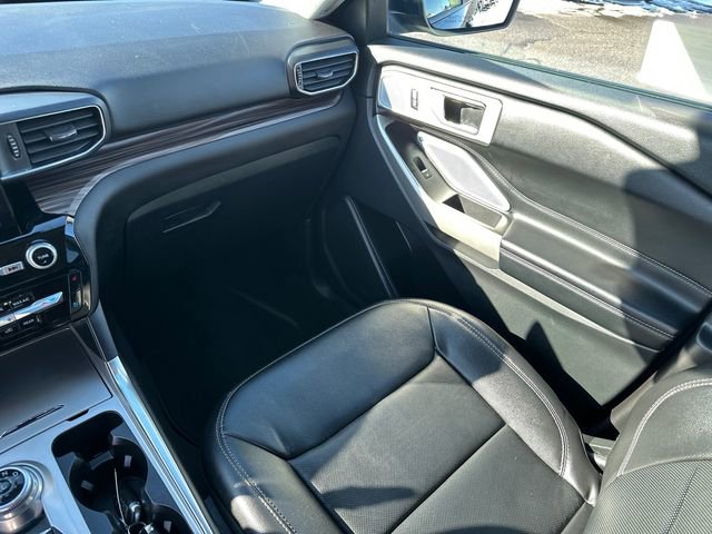 Used 2022 Ford Explorer Limited w/ Limited Technology Package image 23
