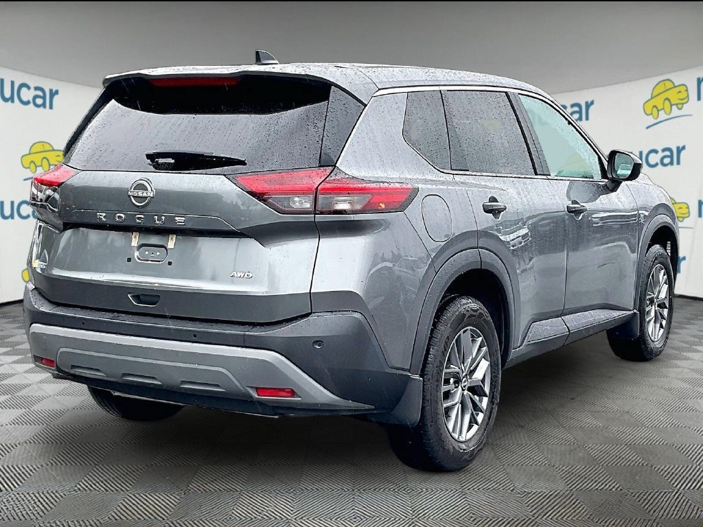 Used 2023 Nissan Rogue S AWD/4WD image 6