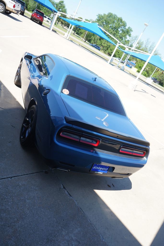 Used 2023 Dodge Challenger SXT w/ Blacktop Package RWD image 9