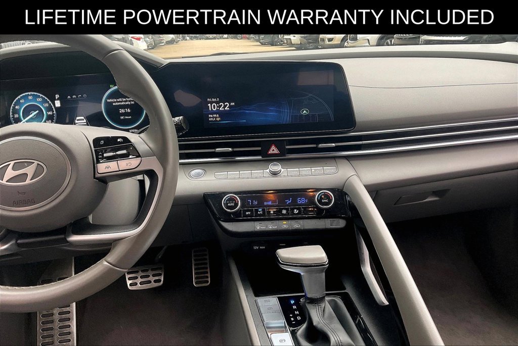 Used 2025 Hyundai Elantra SEL FWD image 8
