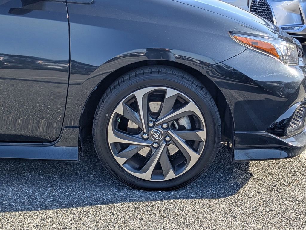 Used 2017 Toyota Corolla iM FWD image 10