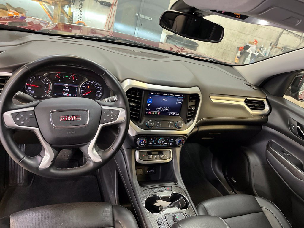 Used 2023 GMC Acadia SLT AWD/4WD image 19