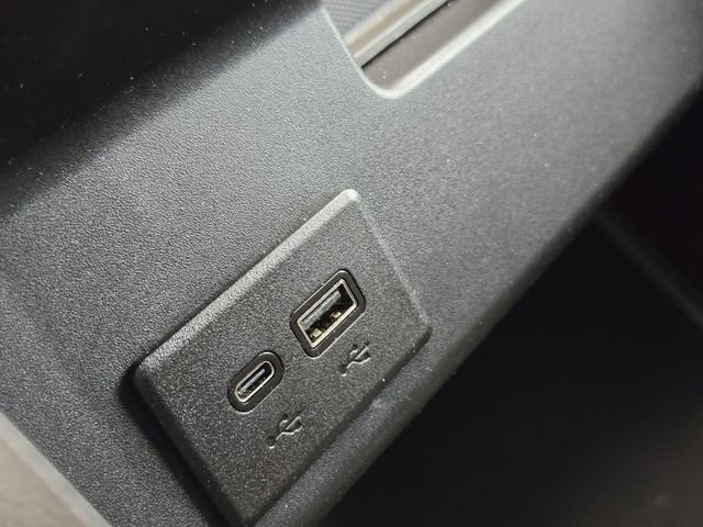 Used 2025 GMC Sierra 2500 AT4 w/ AT4 Premium Plus Package image 21