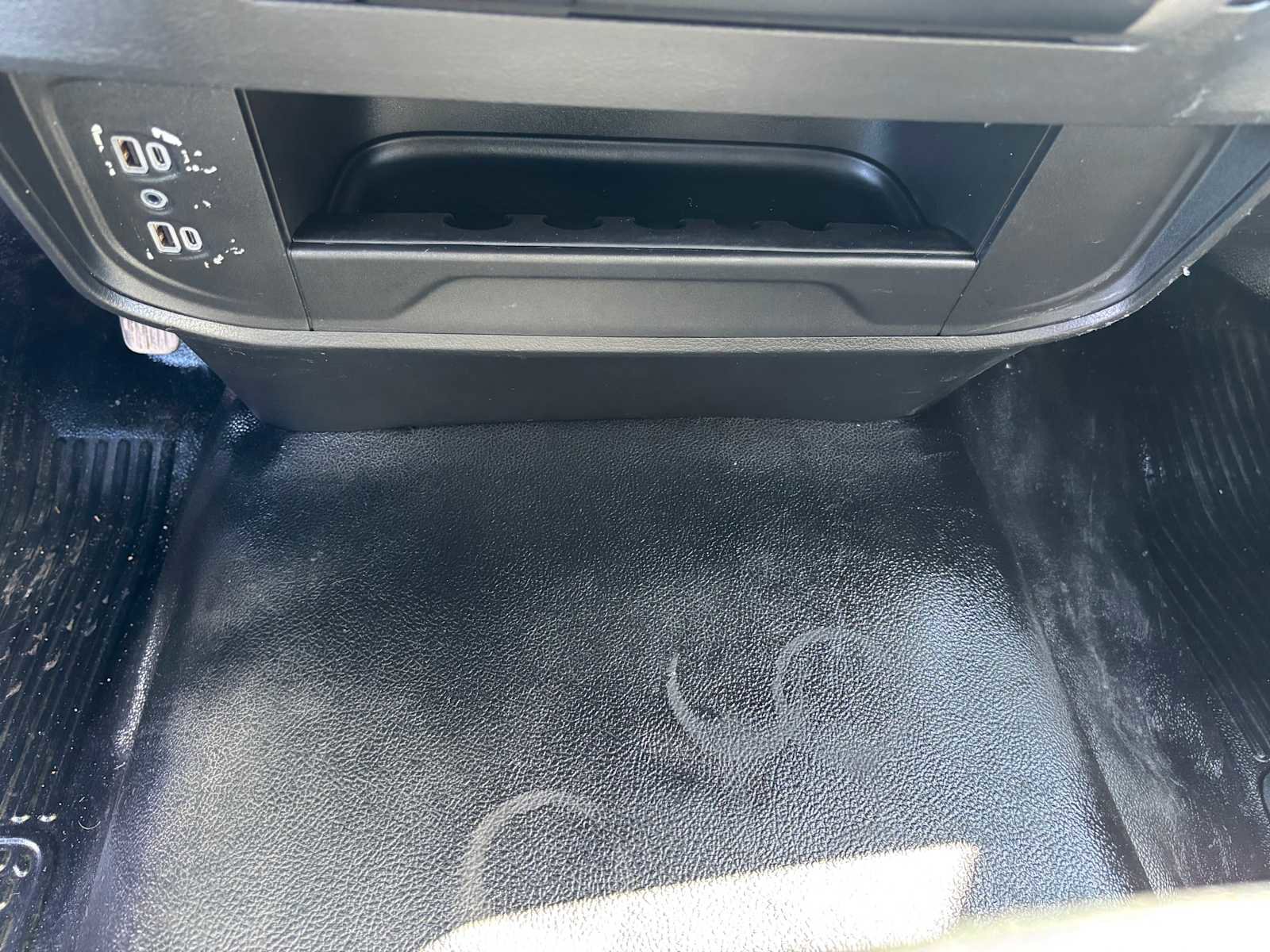 Used 2019 RAM 5500 Tradesman RWD image 24