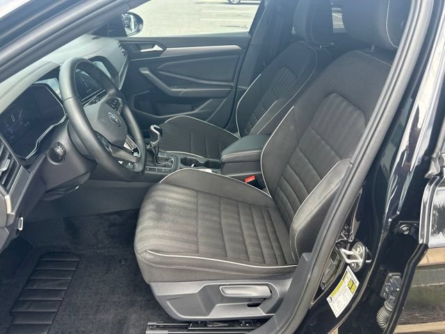 Certified 2024 Volkswagen Jetta Sport FWD image 9