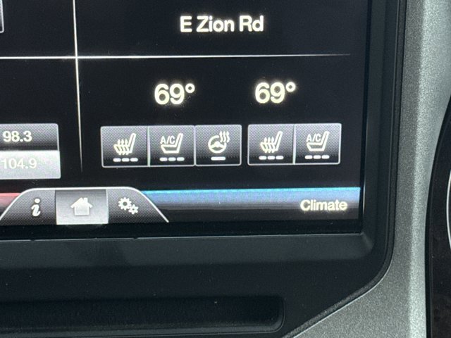 Used 2015 Ford F250 Platinum w/ FX4 Off-Road Package image 19