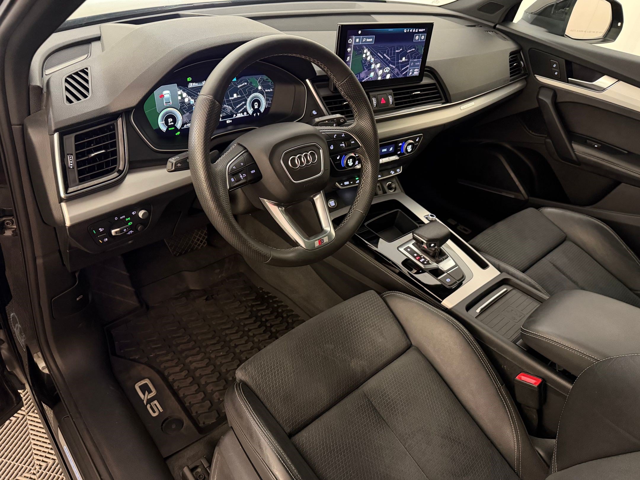 Used 2021 Audi Q5 e Prestige AWD/4WD image 4
