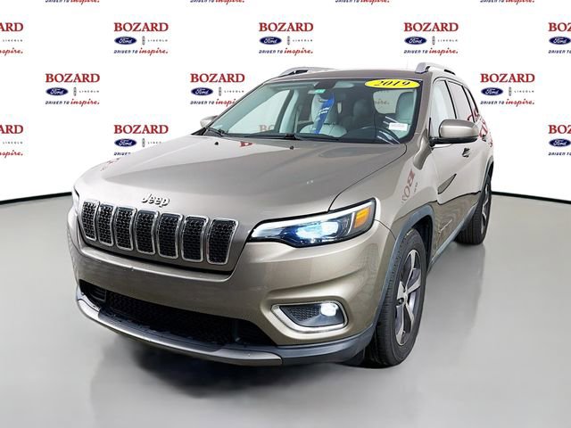 Used 2019 Jeep Cherokee Limited image 4