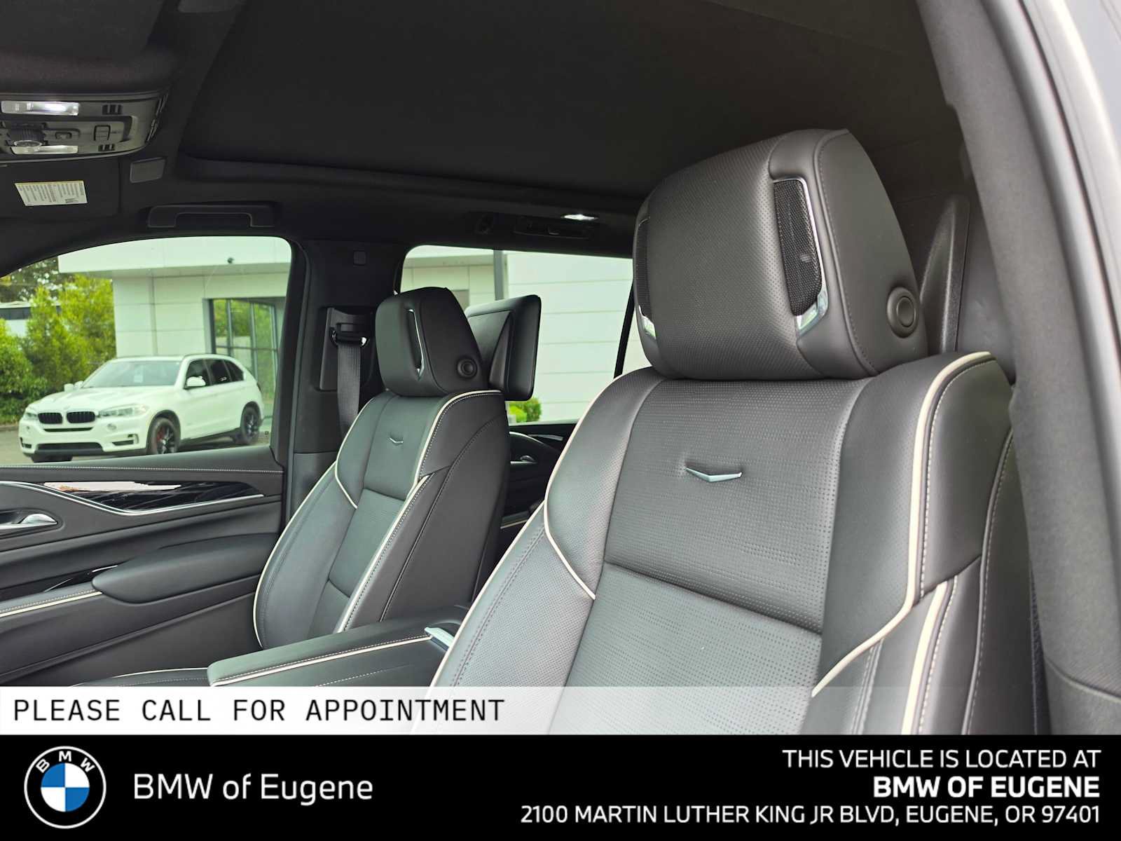 Used 2024 Cadillac Escalade ESV Sport w/ LPO, ONYX Package AWD/4WD image 25