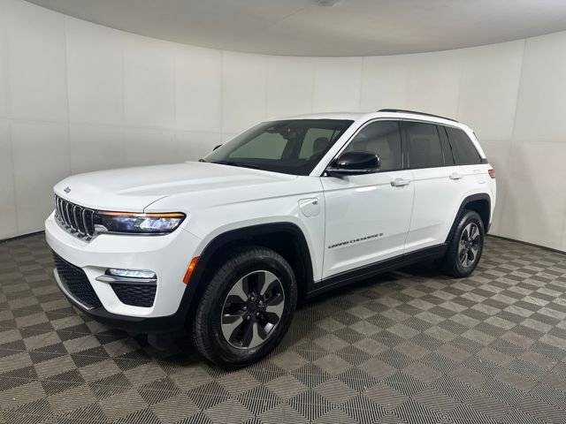 Used 2023 Jeep Grand Cherokee 4WD 4xe image 7