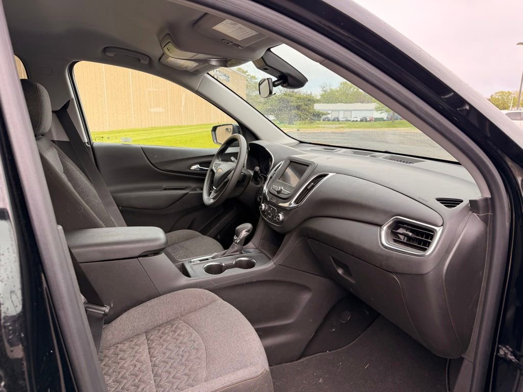 Used 2023 Chevrolet Equinox LT FWD image 28