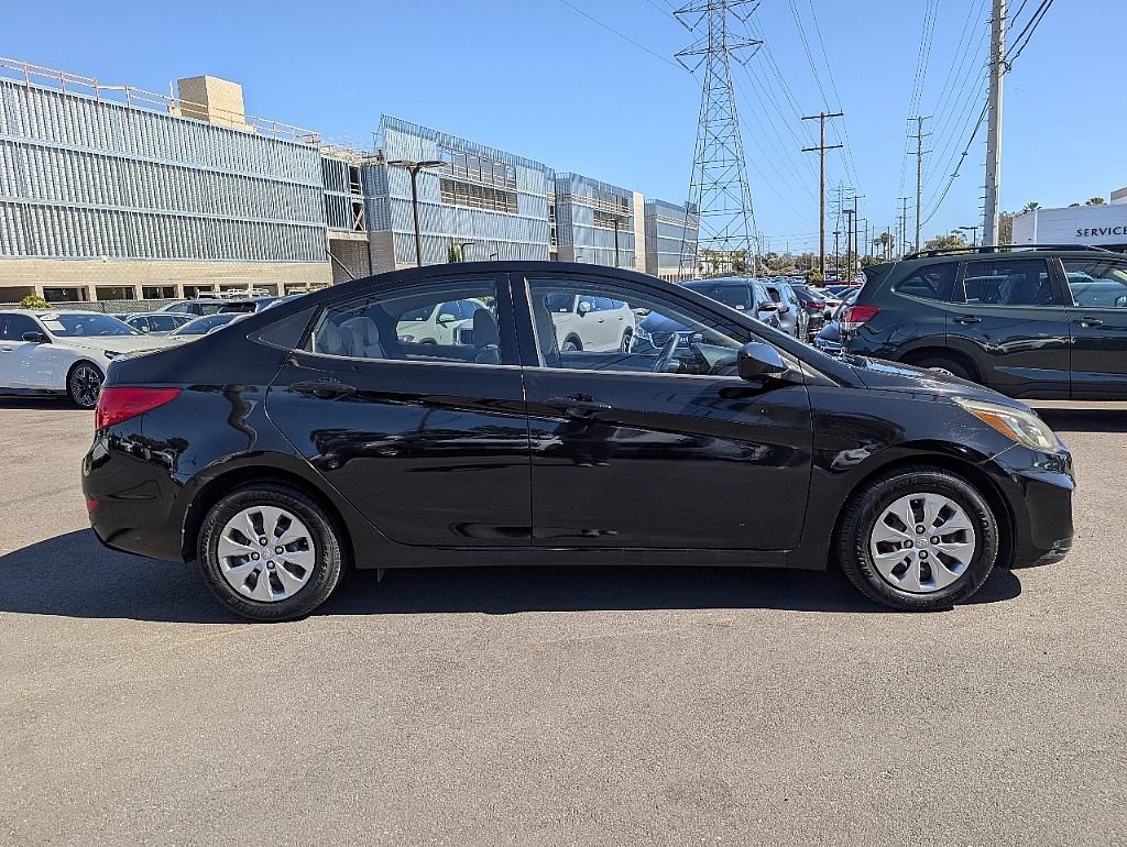 Used 2017 Hyundai Accent SE FWD image 8