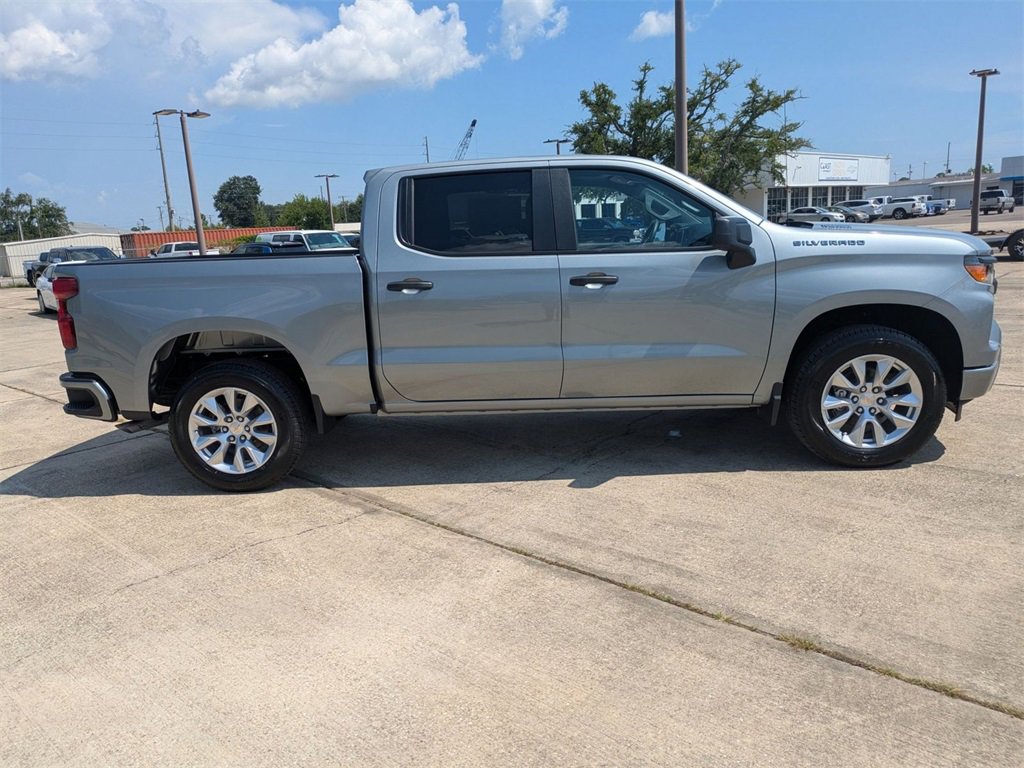 New 2026 Chevrolet Silverado 1500 Custom image 4
