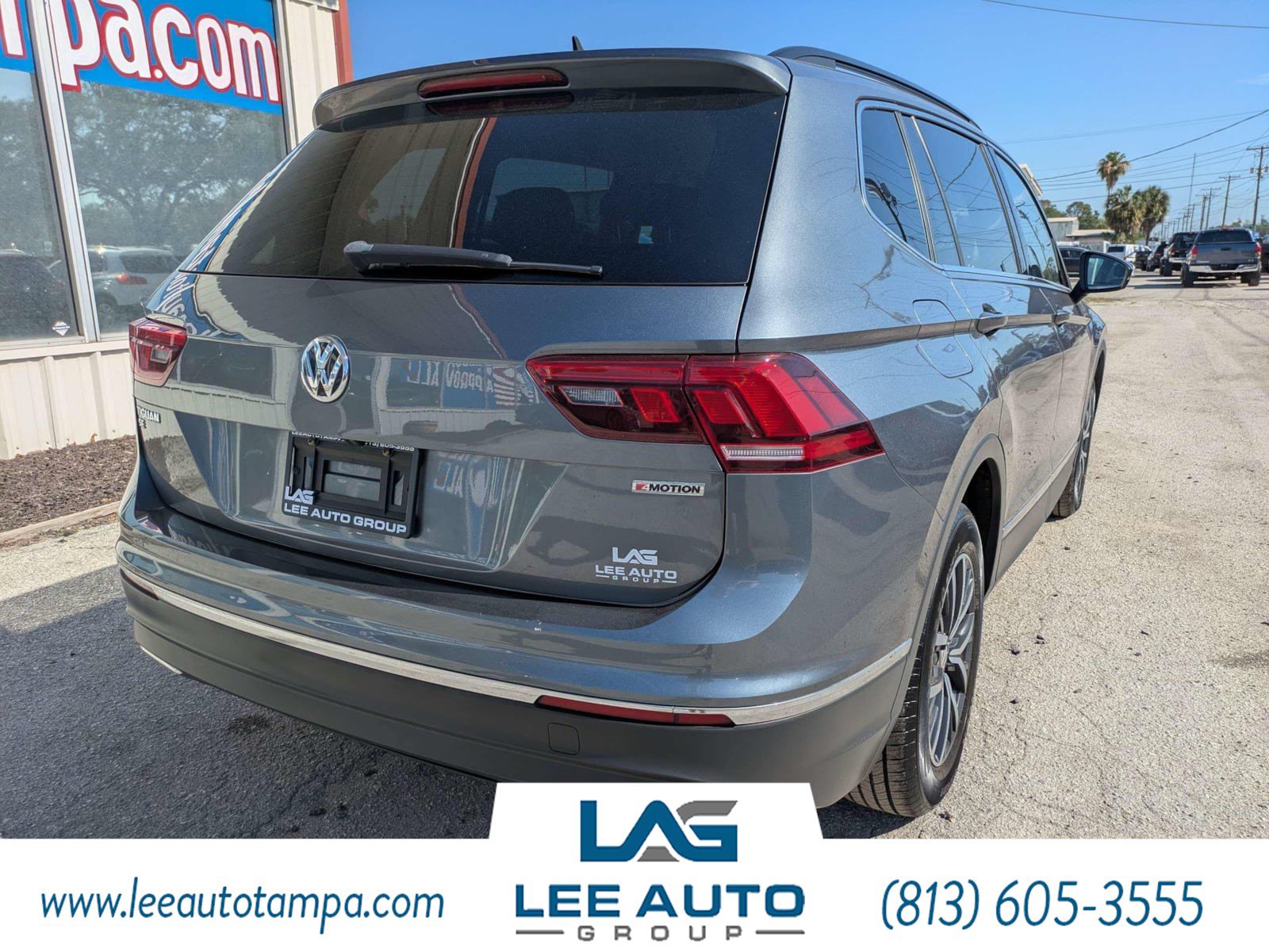 Used 2020 Volkswagen Tiguan SEL AWD/4WD image 3
