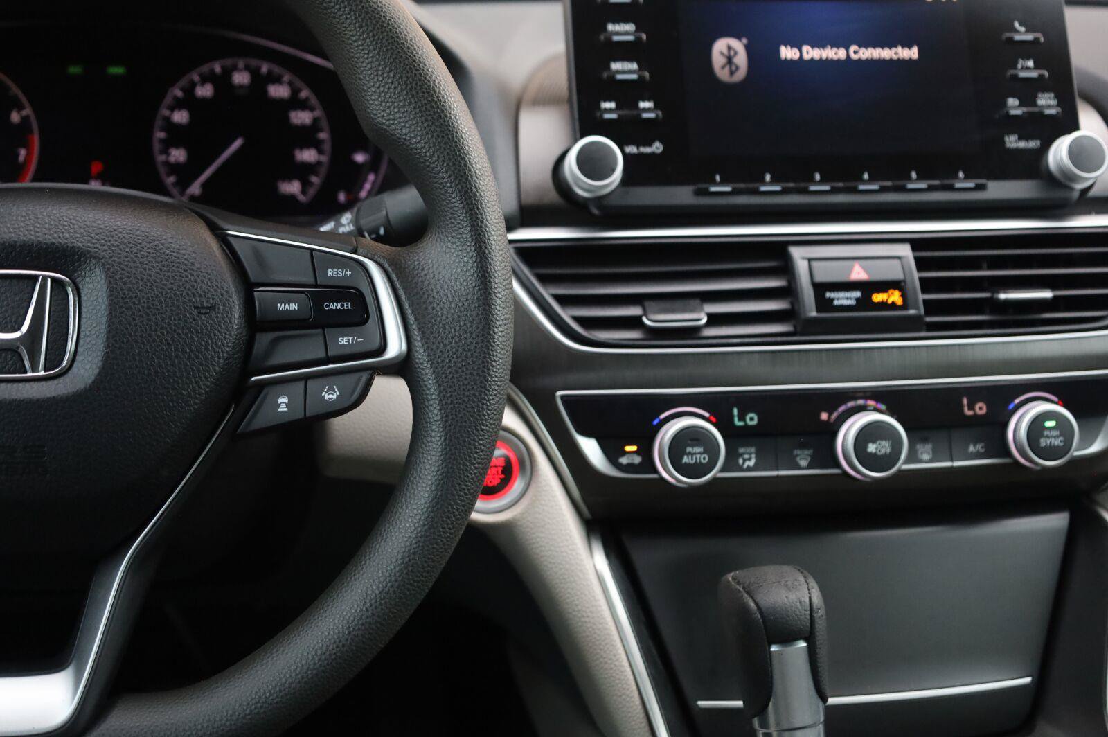 Used 2018 Honda Accord LX image 32