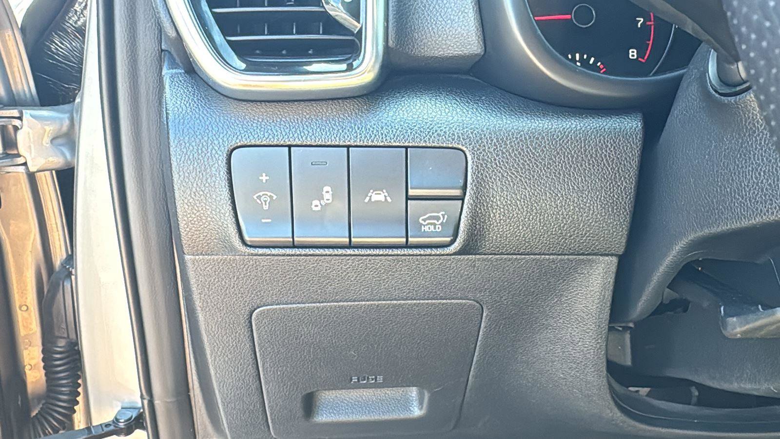 Used 2020 Kia Sportage SX image 9