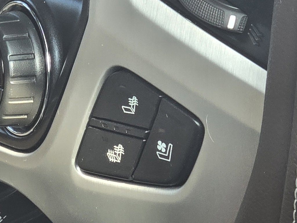 Used 2018 GMC Sierra 1500 SLT image 17