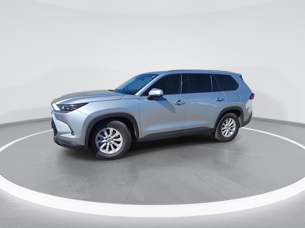 Used 2024 Toyota Grand Highlander XLE image 4