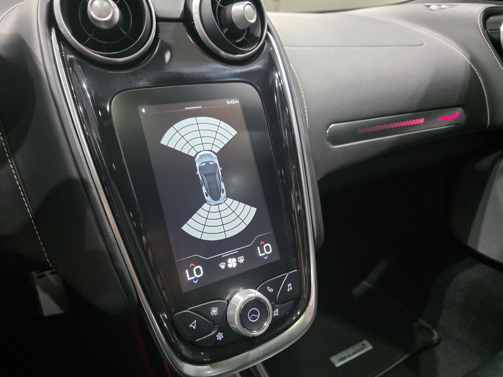 Used 2023 McLaren GT RWD image 13
