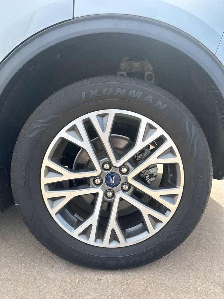 Used 2022 Ford Escape SEL image 9