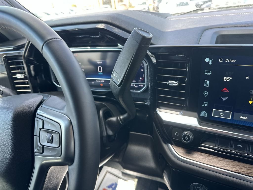 Used 2024 Chevrolet Silverado 1500 LT image 19