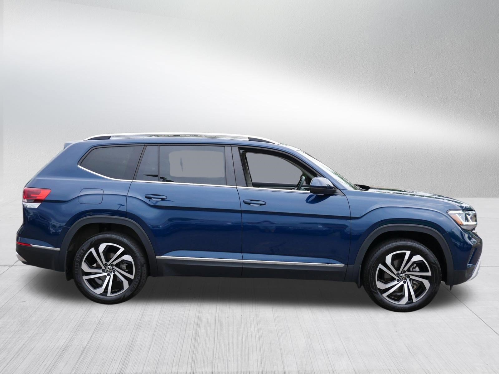 Certified 2023 Volkswagen Atlas SEL AWD/4WD image 8