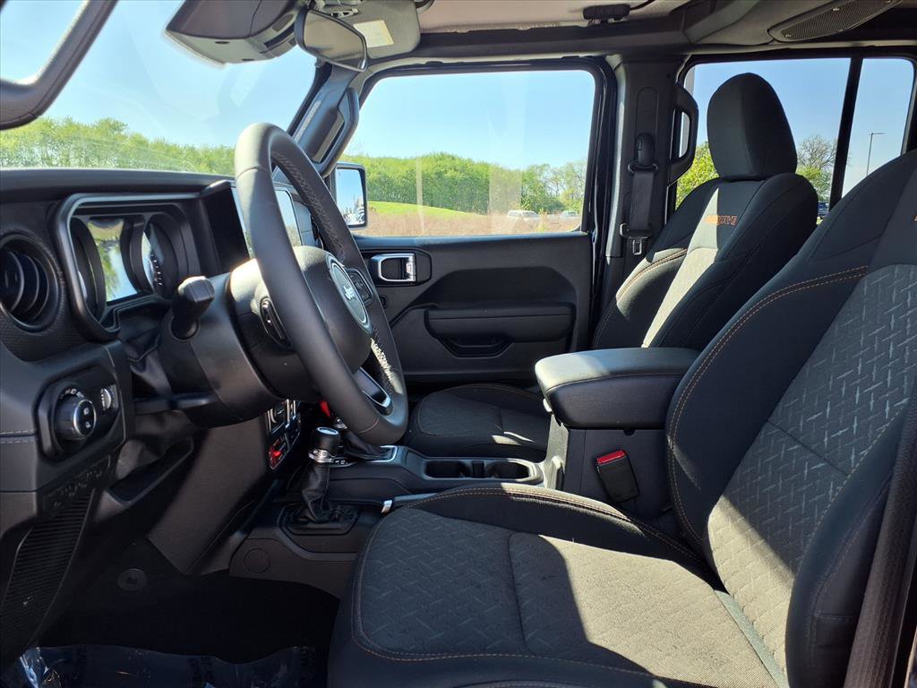 Used 2026 Jeep Gladiator Mojave AWD/4WD image 21