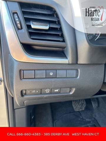 Certified 2023 Nissan Rogue SV w/ SV Premium B Package AWD/4WD image 27