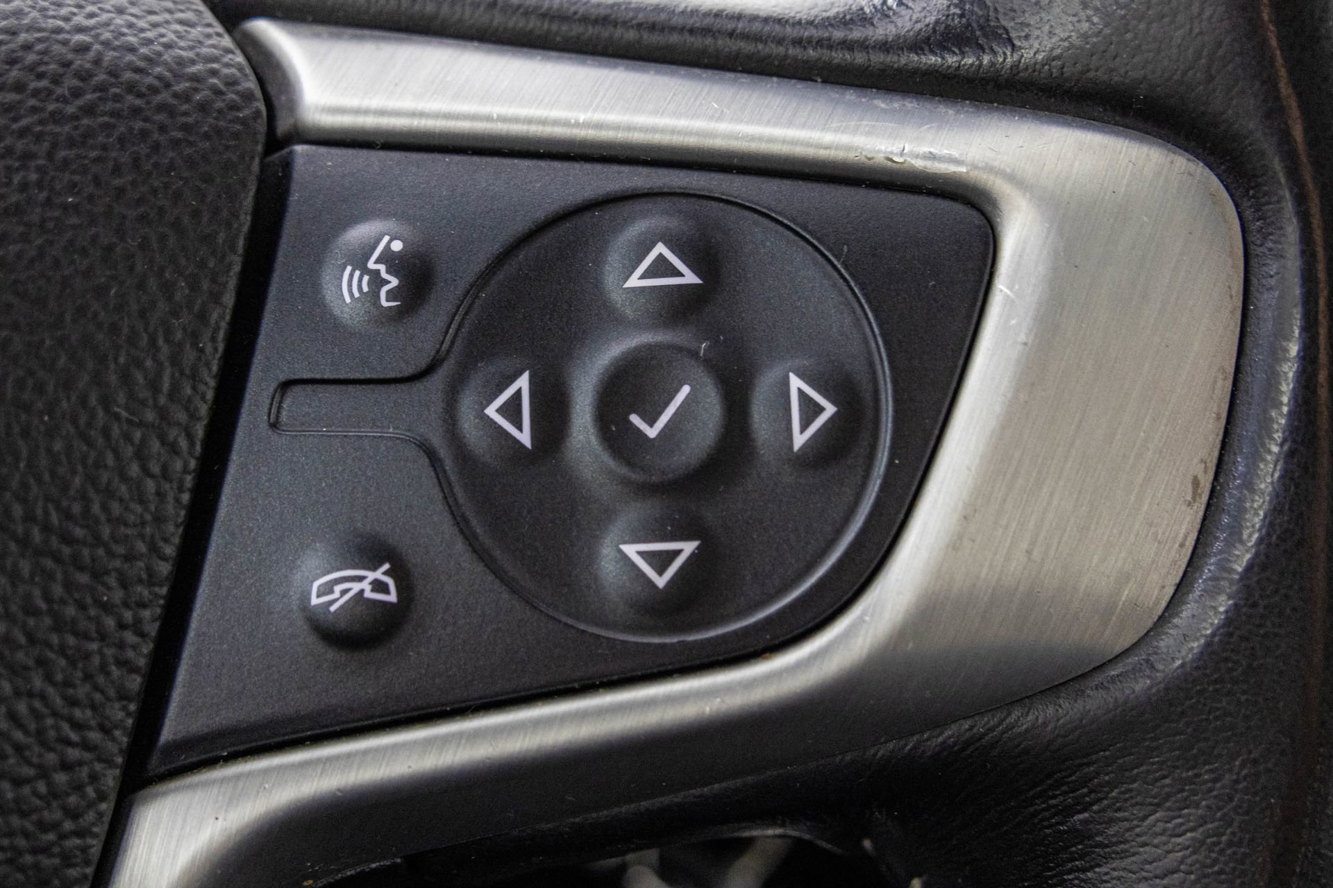 Used 2016 GMC Canyon SLT w/ Driver Alert Package image 31