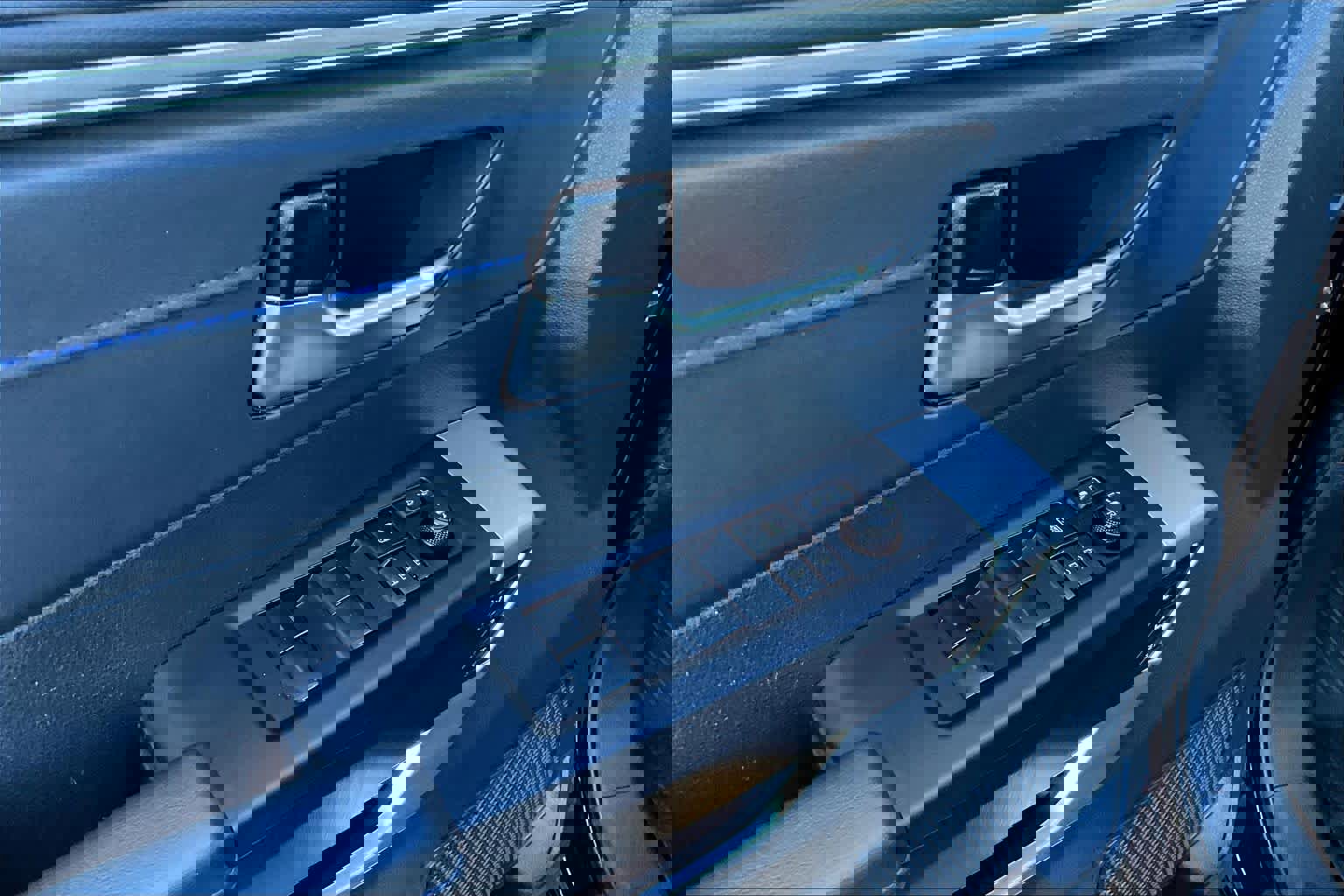 Used 2024 Toyota Tundra Platinum image 31