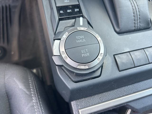 Used 2025 Toyota Tacoma SR5 AWD/4WD image 25